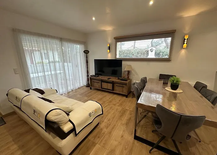 Jade Beach, Cosy And Space House For Up To 6 People